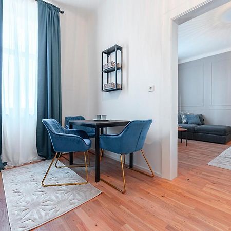 City Appartement Wagram Am Hauptbahnhof Санкт Пьолтен Екстериор снимка