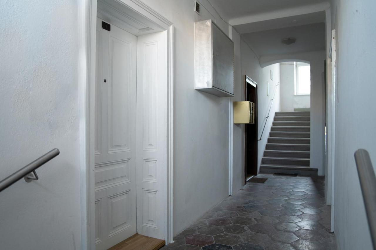 City Appartement Wagram Am Hauptbahnhof Санкт Пьолтен Екстериор снимка